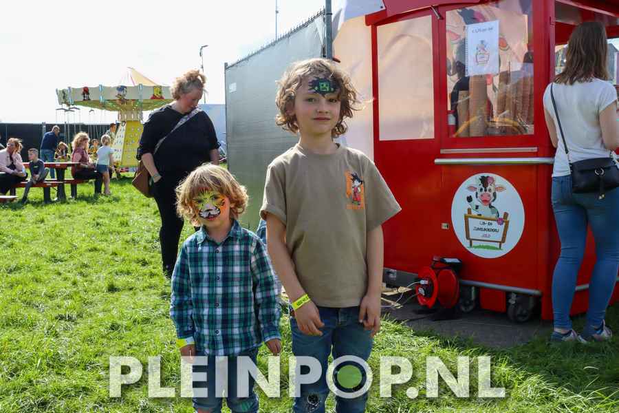 Publiek    Bezoekers (26)